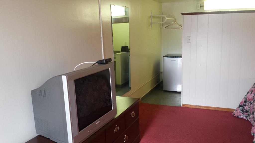 H&K Motel Anderson Habitación foto